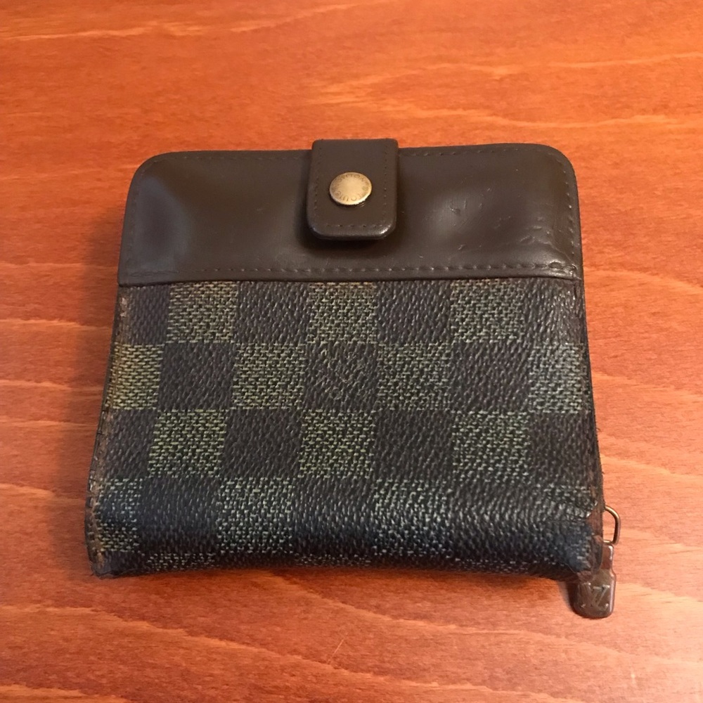 Louis Vuitton Damier Ebene Coin & Cardholder Wallet